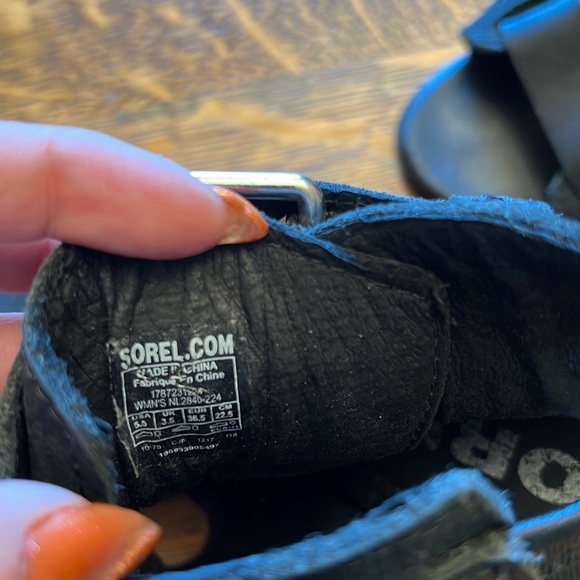 Sorel shoes - Picture 7 of 7